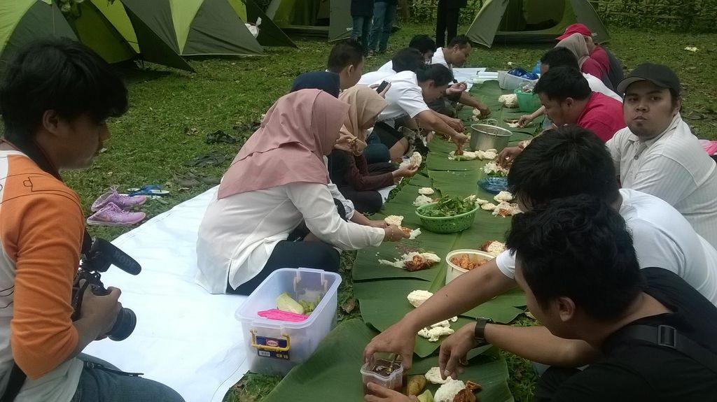 Makan Bersama