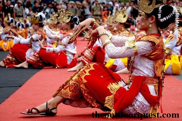 Budaya di Indonesia Paling Popu