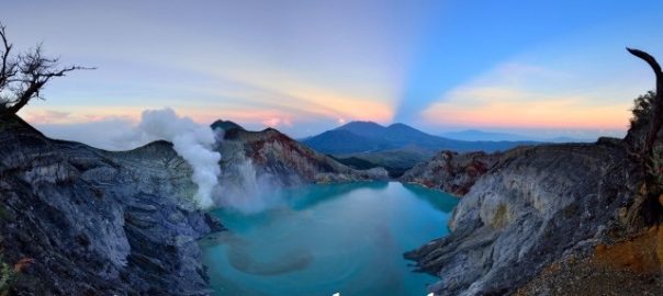 Wisata Kawah Ijen Banyuwangi Si Api Biru yang Tidak Boleh Terlewatkan