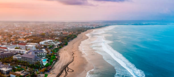 Kegiatan Seru di Pantai Kuta Bali dan Alamnya.